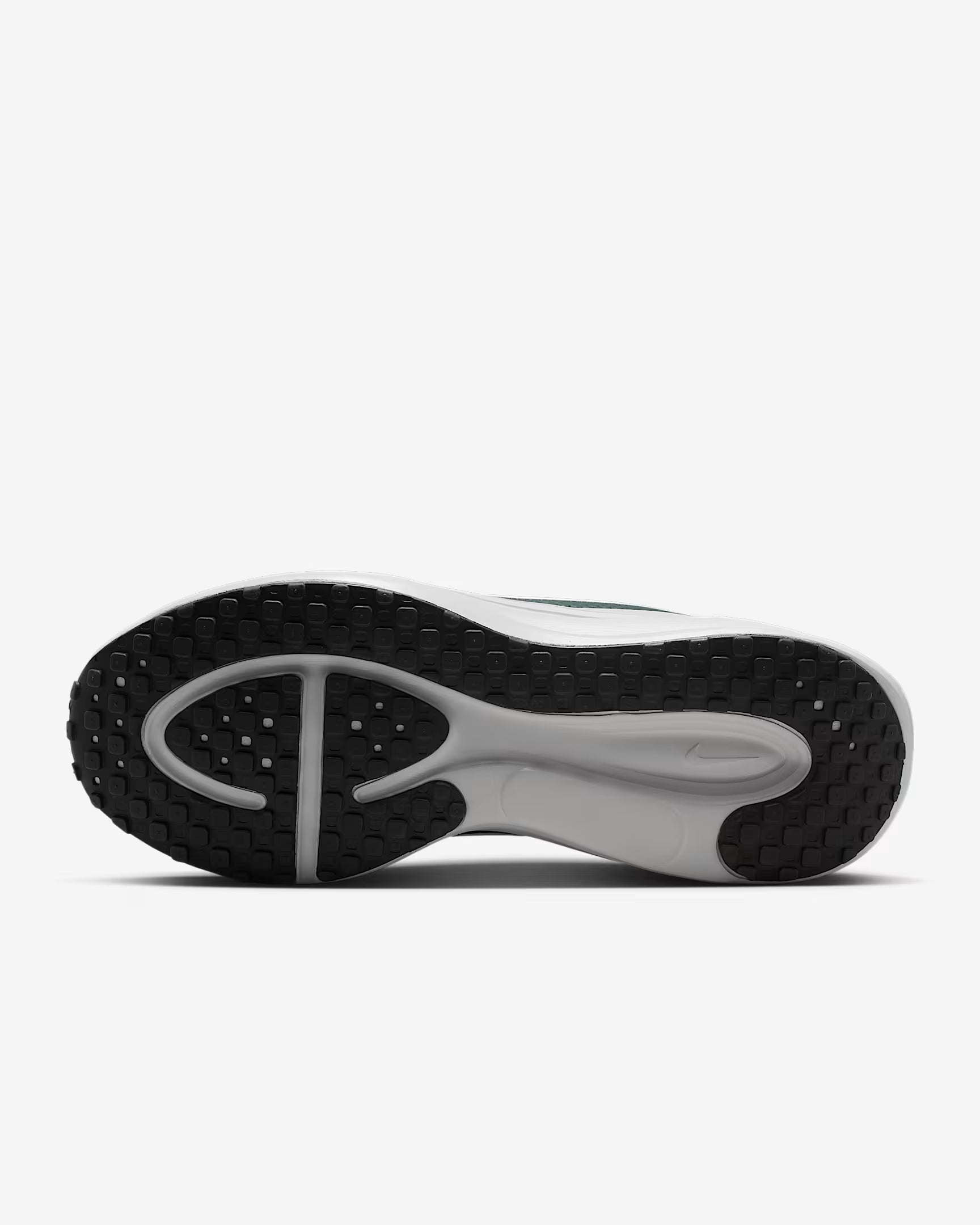 Nike Revolution 8