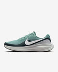 Nike Revolution 8